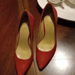 Michael Kors Red Pumps new wo tag